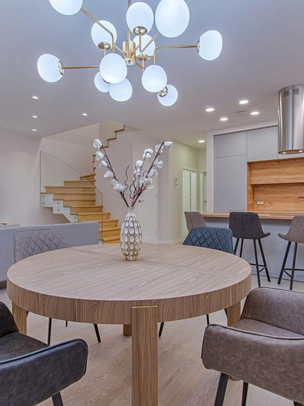 pexels-fotoaibe-1668860